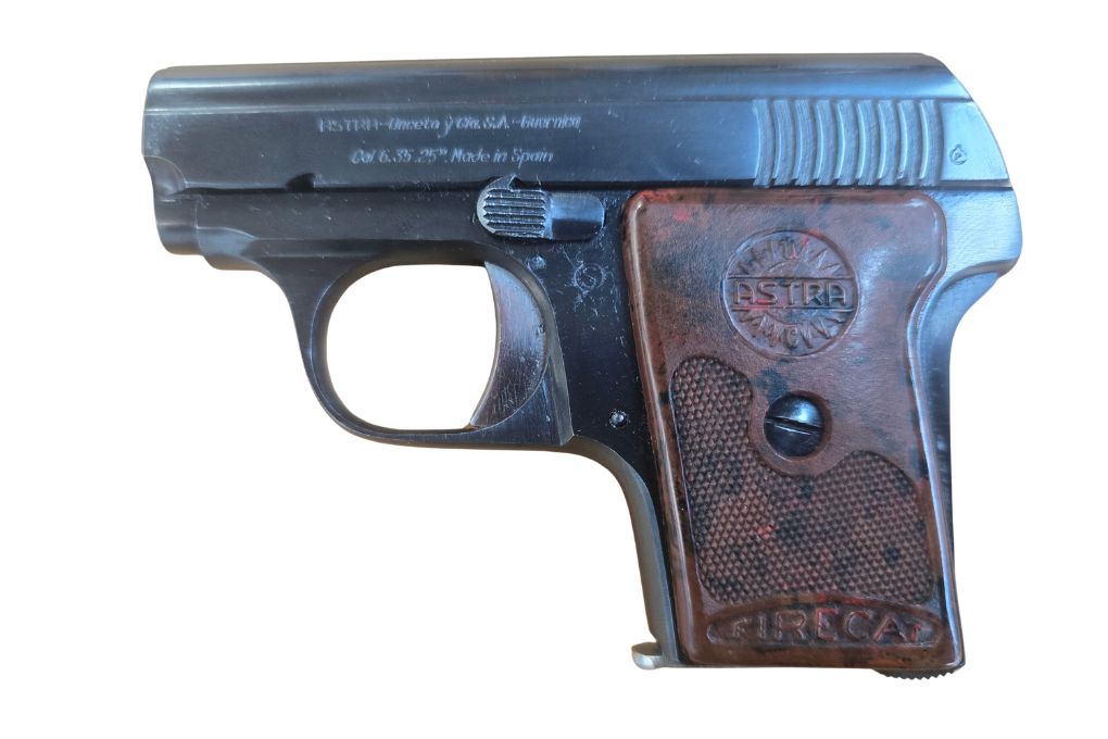 gebr. ASTRA Pistole Mod. Firecat mit Reservemagazin, Zustand: gut