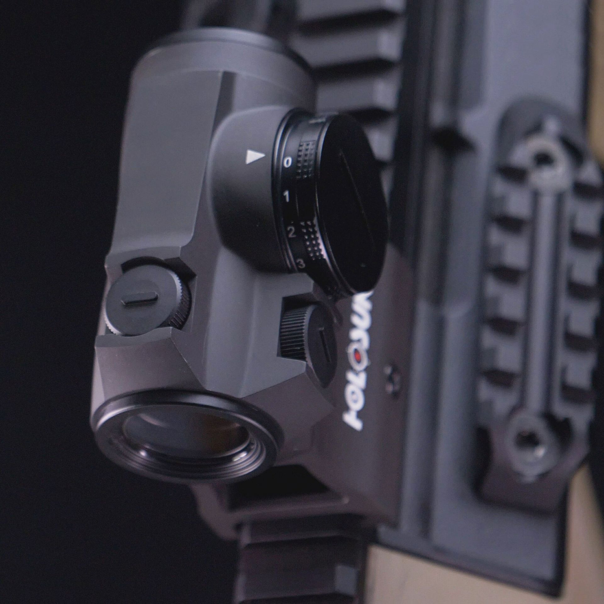 HOLOSUN HE403R-GD Elite Gold Dot Sight 