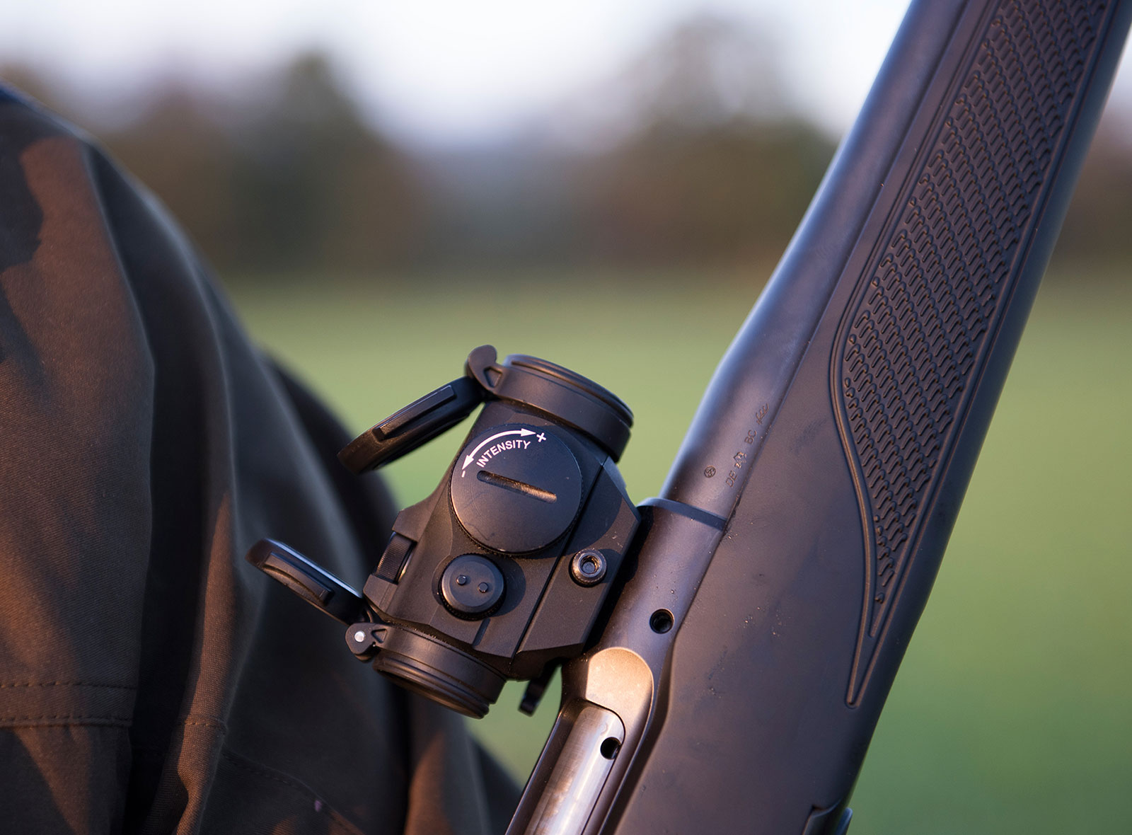 AIMPOINT Micro H-2 2MOA Weaver AIMPOINT Micro H-2 2MOA Weaver