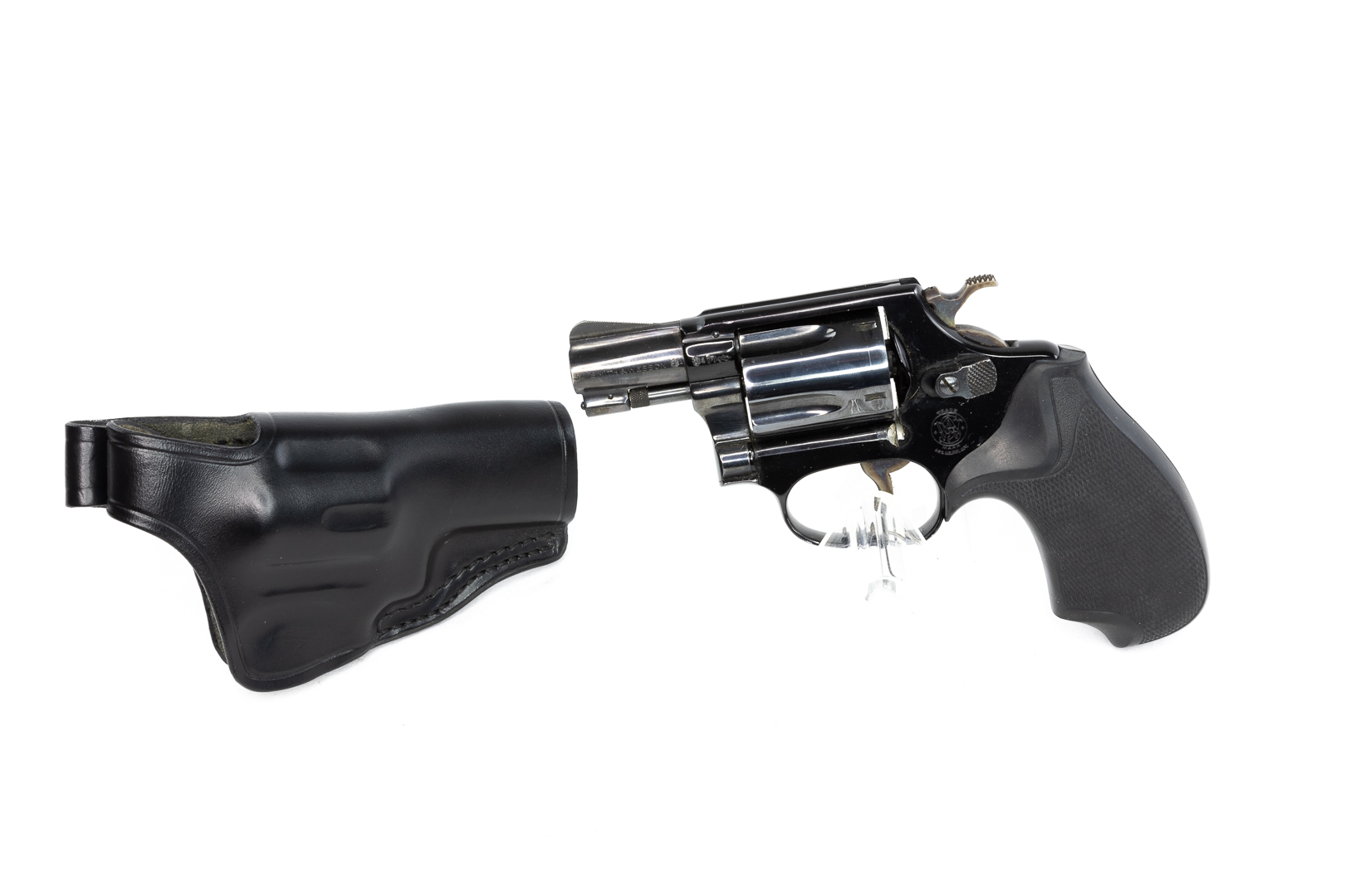 gebr. SMITH & WESSON Mod. 37 mit Pachmayr Griff und SICKINGER G-Man mit KF Holster Zustand: Sehr gut