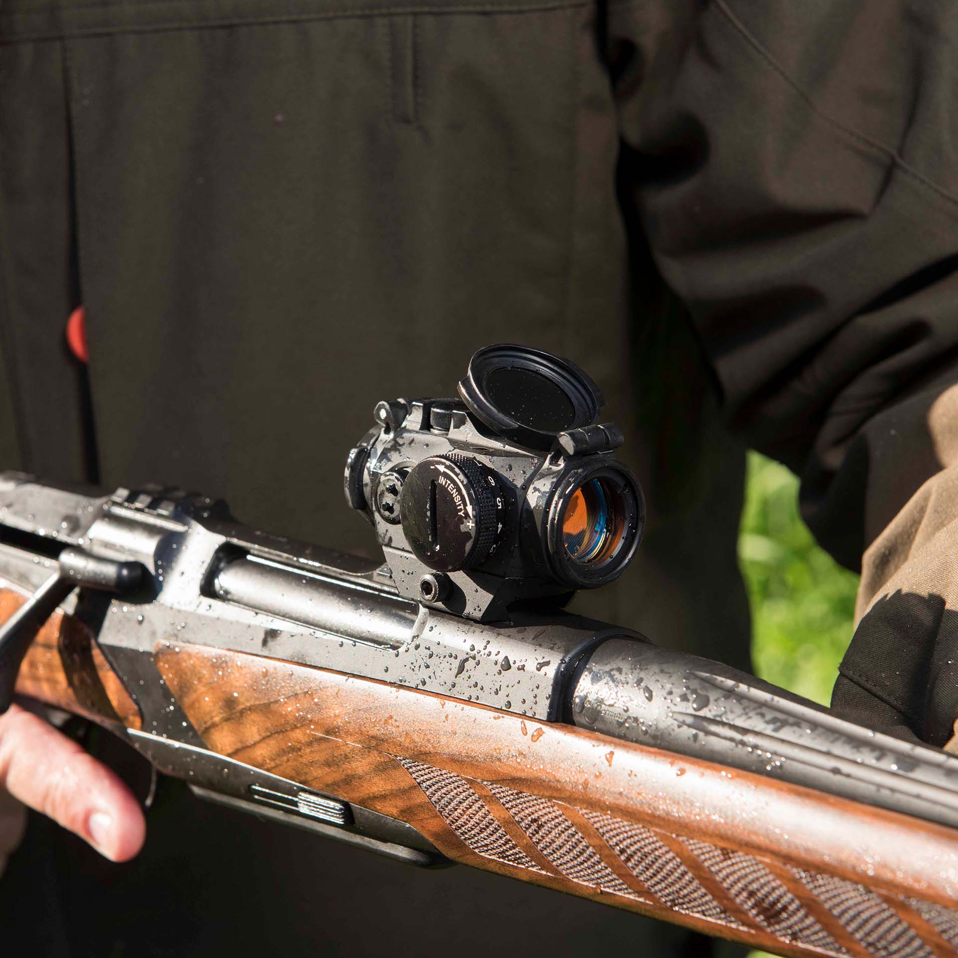 AIMPOINT Micro H-2 2MOA Weaver AIMPOINT Micro H-2 2MOA Weaver